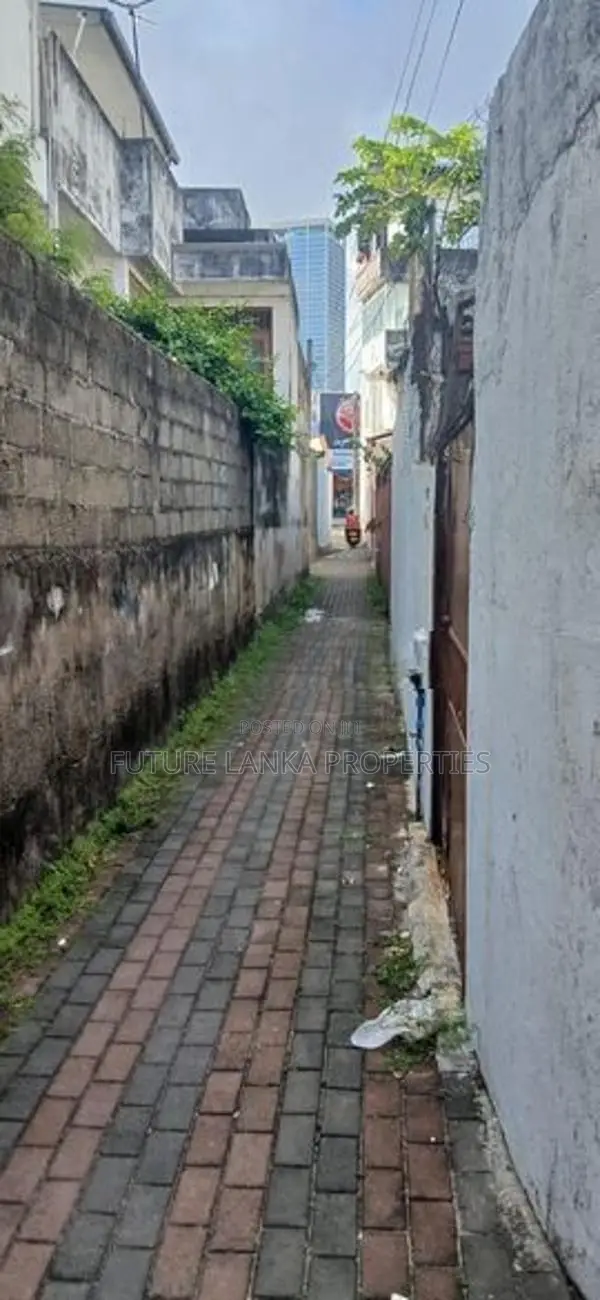 House for Sale in Wellawatte Colombo-06