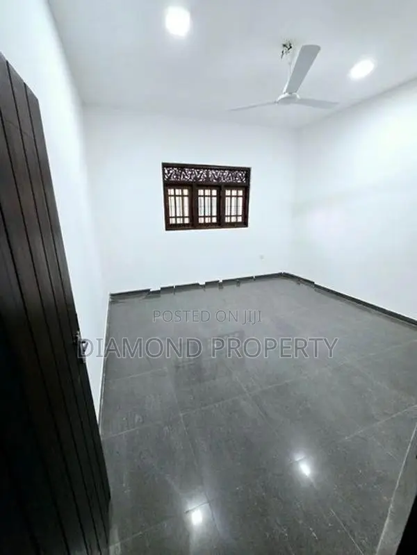 Two Storied House For Sale In Mandawila IDH Angoda
