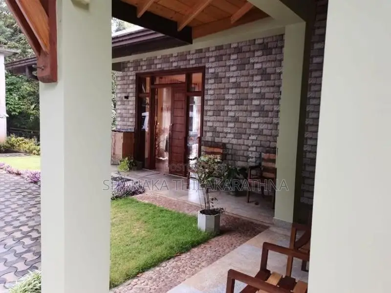 4-Bedroom Two-Storey House for Sale – Gannoruwa, Peradeniya