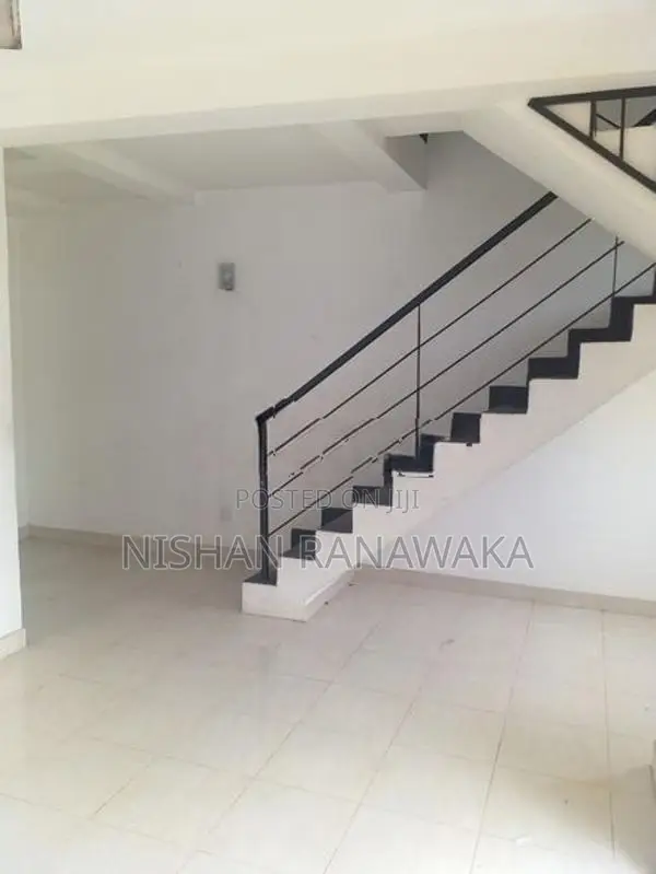 House Sale In Yakkala Siyane Uyana Scheme