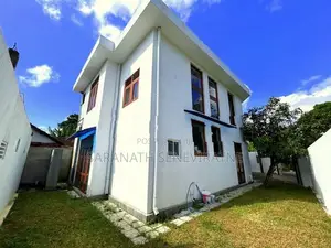 Brand-New House in Ja-Ela Thudella - Near Train Station