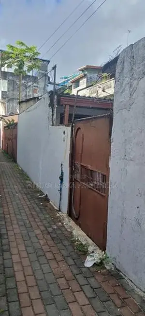 House for Sale in Wellawatte Colombo-06
