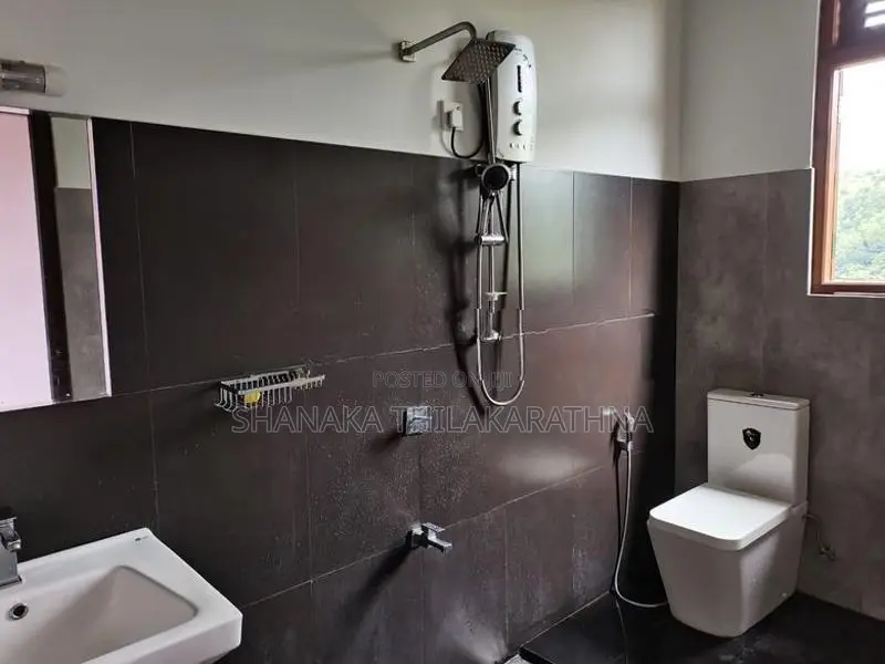 4-Bedroom Two-Storey House for Sale – Gannoruwa, Peradeniya