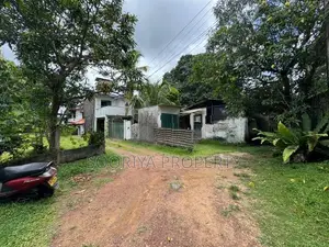 100 M to Colombo Road Land for Sale Piliyandala