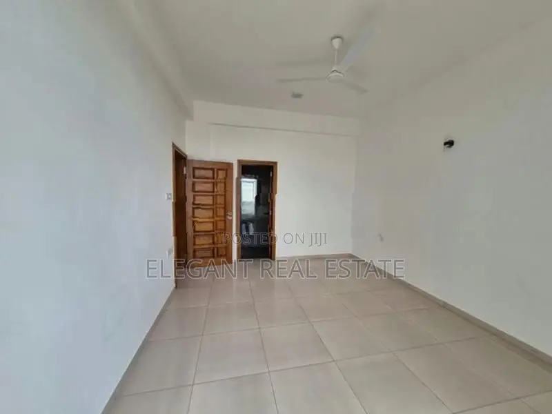 Spring Court - 04 Bedroom Apartment for Sale in Colombo 06 (A6510)