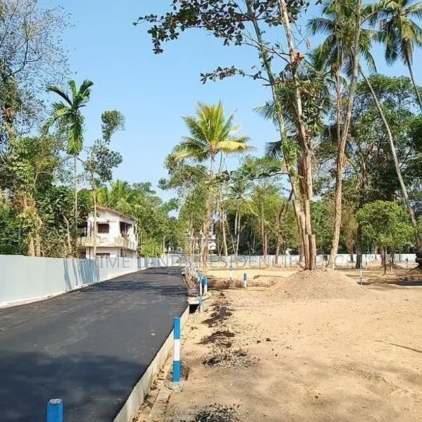 Land for Sale in Kadawatha