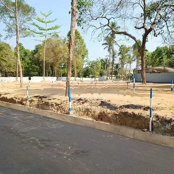Land for Sale in Kadawatha
