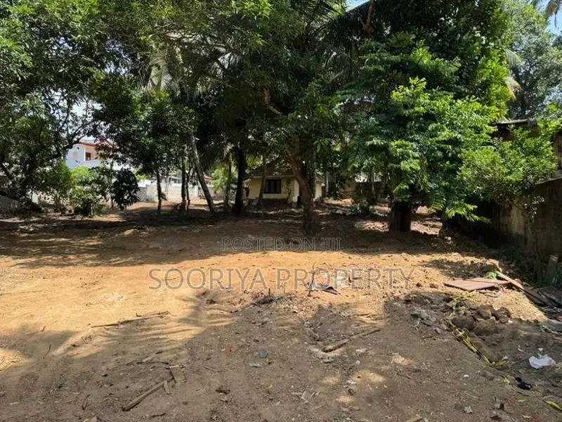 Near Town 80 Perches Land for Rent Piliyandala