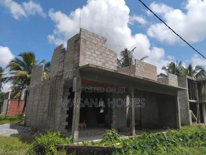 Structure Complete House for sale Kottawa