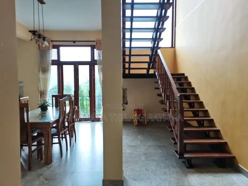 4-Bedroom Two-Storey House for Sale – Gannoruwa, Peradeniya