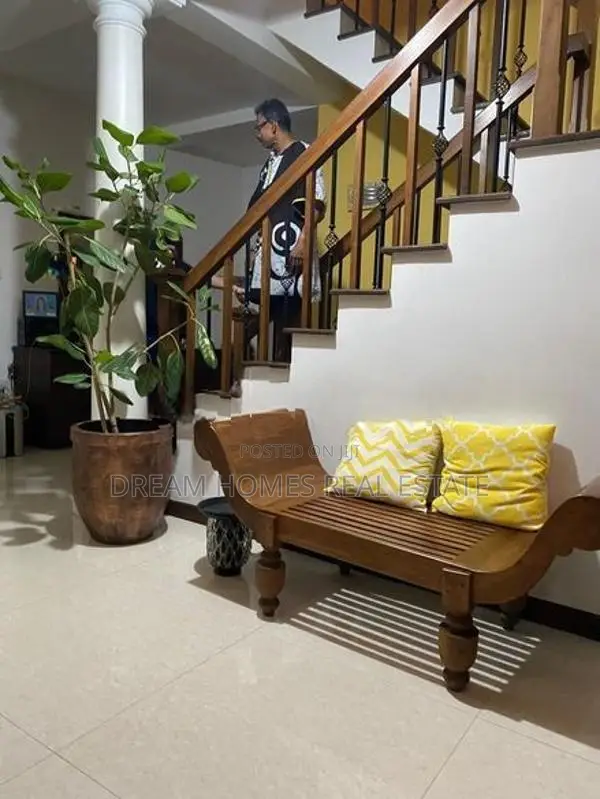 Spacious 4-Bedroom House for Rent – Godagama