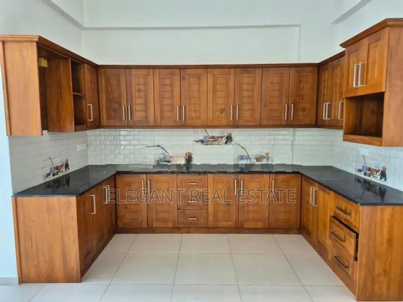 Spring Court - 04 Bedroom Apartment for Sale in Colombo 06 (A6510)