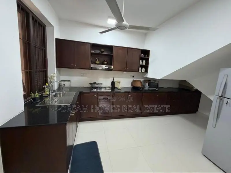 Spacious 3-Storey House for Rent – Kotte