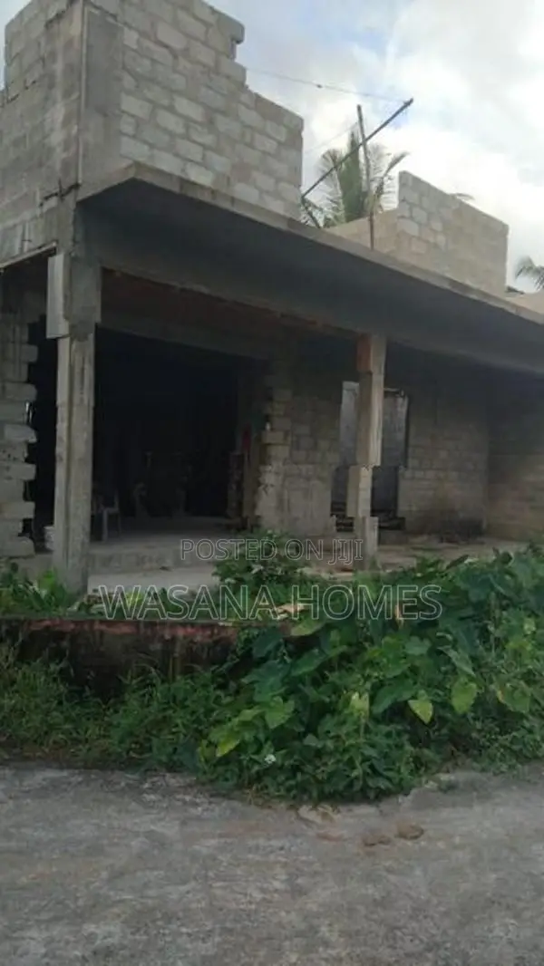 Structure Complete House for sale Kottawa