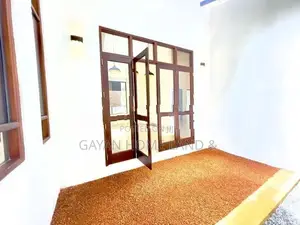 Brand New Modern Single Storey Quality House in Kahathuduwa