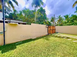 Brand New Modern Single Storey Quality House in Kahathuduwa