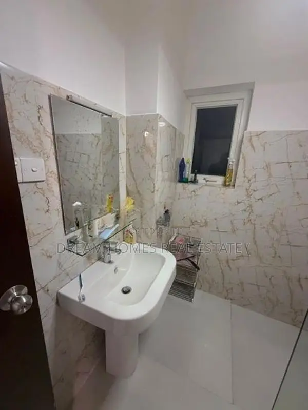 Fully Furnished 3-Bedroom Apartment for Sale – Rajagiriya