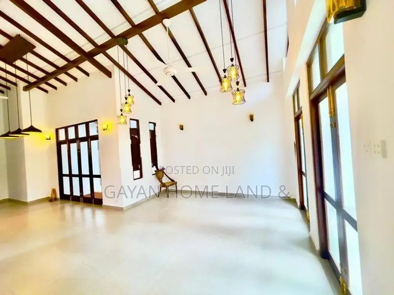 Brand New Modern Single Storey Quality House in Kahathuduwa