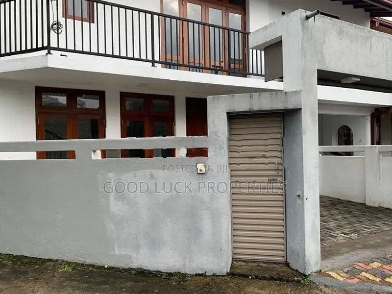 Two Storey House for Rent in Nugegoda (sp-55)