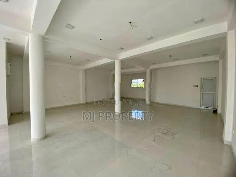 ( GC-1046) Valuable Commercial 2nd Floor Shop Space Rent in Godagama