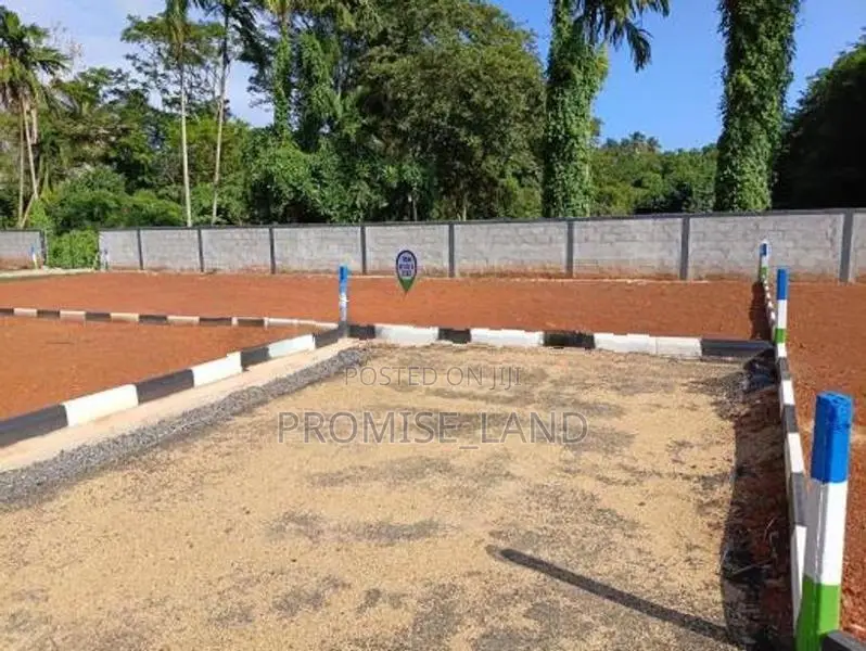 Land Sale in Thapitiya T01