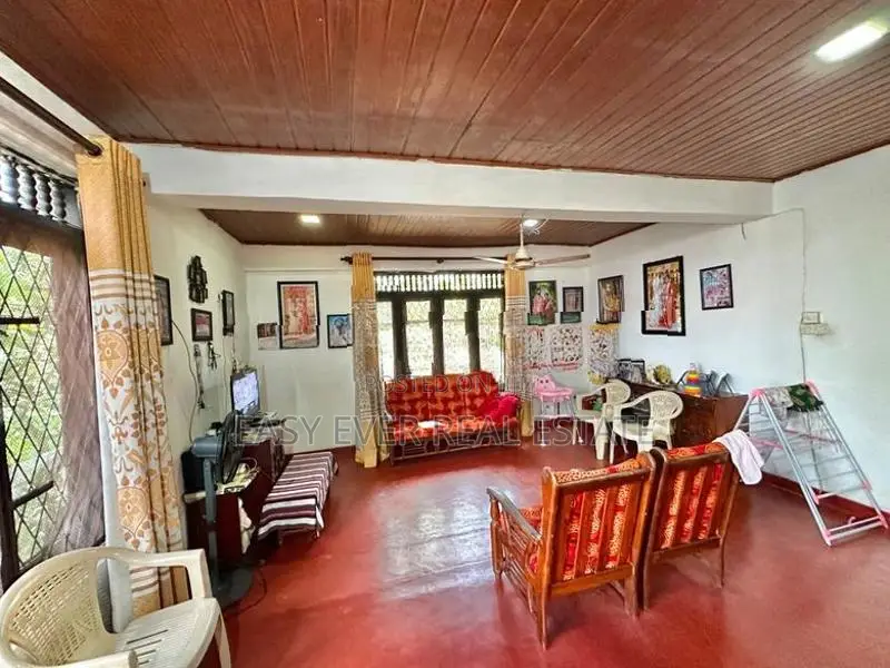 ඉඩමේ වටිනාකමට දෙමහල් නිවසක් නොමිලේ / HL 13251