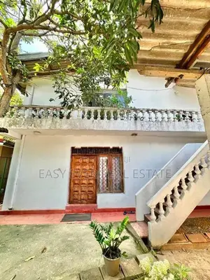 ඉඩමේ වටිනාකමට දෙමහල් නිවසක් නොමිලේ / HL 13251
