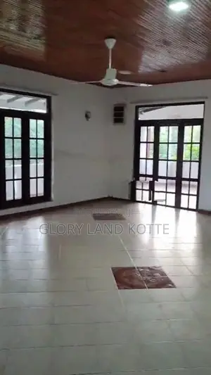 Upstair House for Rent in Pagoda Road