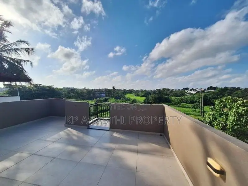 FADDY FILD VEIW SUPER LUXURY HOUSE FOR SALE IN BORALASGAMUWA