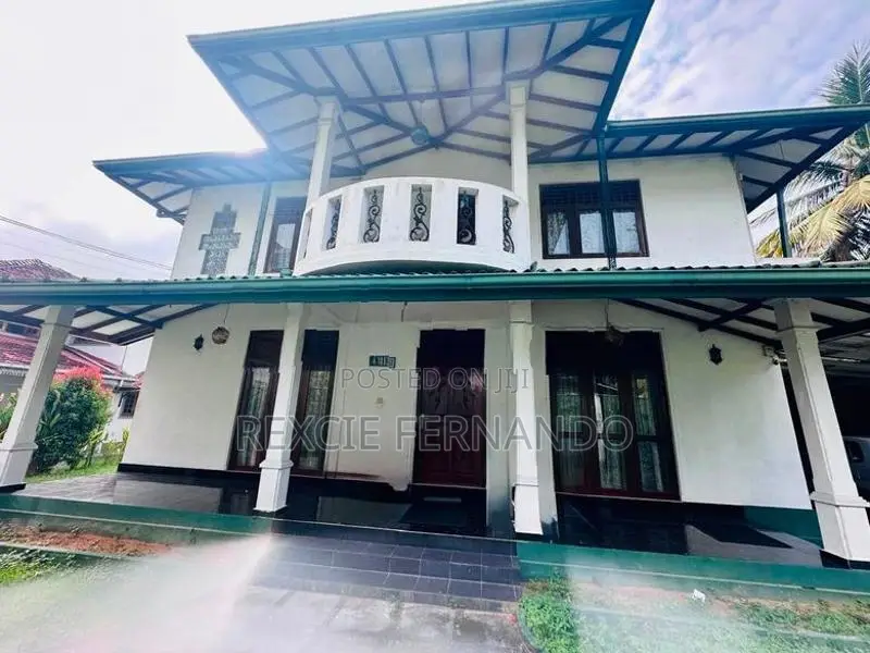 2 story house for rent