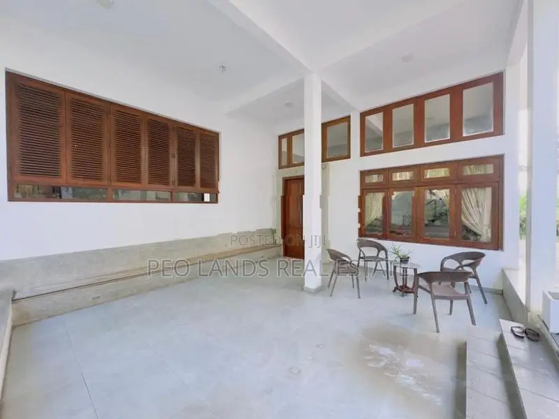 (DH548) Furnished Modern Two Storey House for Sale in Athurugiriya