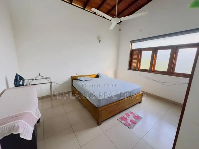 (DH548) Furnished Modern Two Storey House for Sale in Athurugiriya