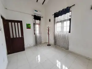 Three Storey House for Rent in Kadawatha , Gampaha Waliweriya Road