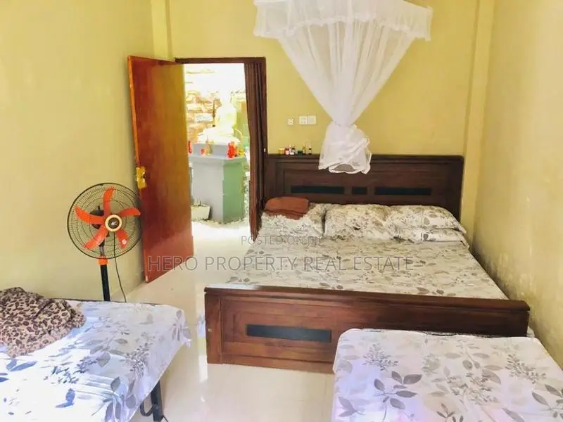 3 Story Modern House for Rent in Dehiwala