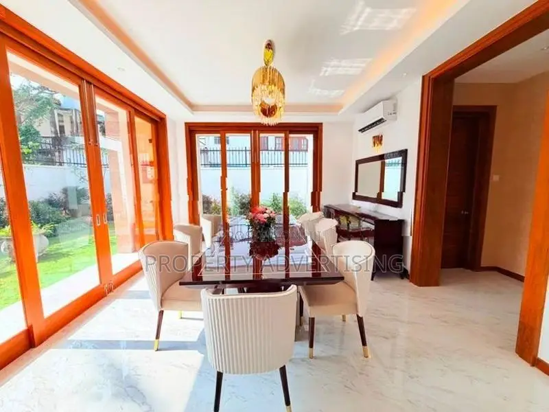 BATTARAMULLA JAYANTHIPURA LUXURY BRAND NEW HOUSE FOR SALE