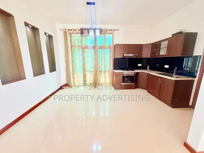 Luxurious Battaramulla Wickramasinghapura House for Sale