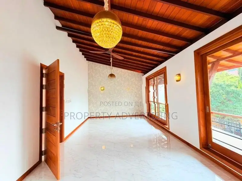 BATTARAMULLA JAYANTHIPURA LUXURY BRAND NEW HOUSE FOR SALE