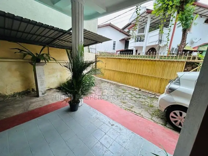 2 Storey House for Sale in Nugegoda