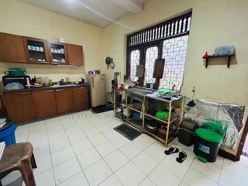 2 Storey House for Sale in Nugegoda