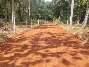 මරදන්කඩවල නගරයට ඇවිදින දුරින් සින්නක්කර ඉඩමක්