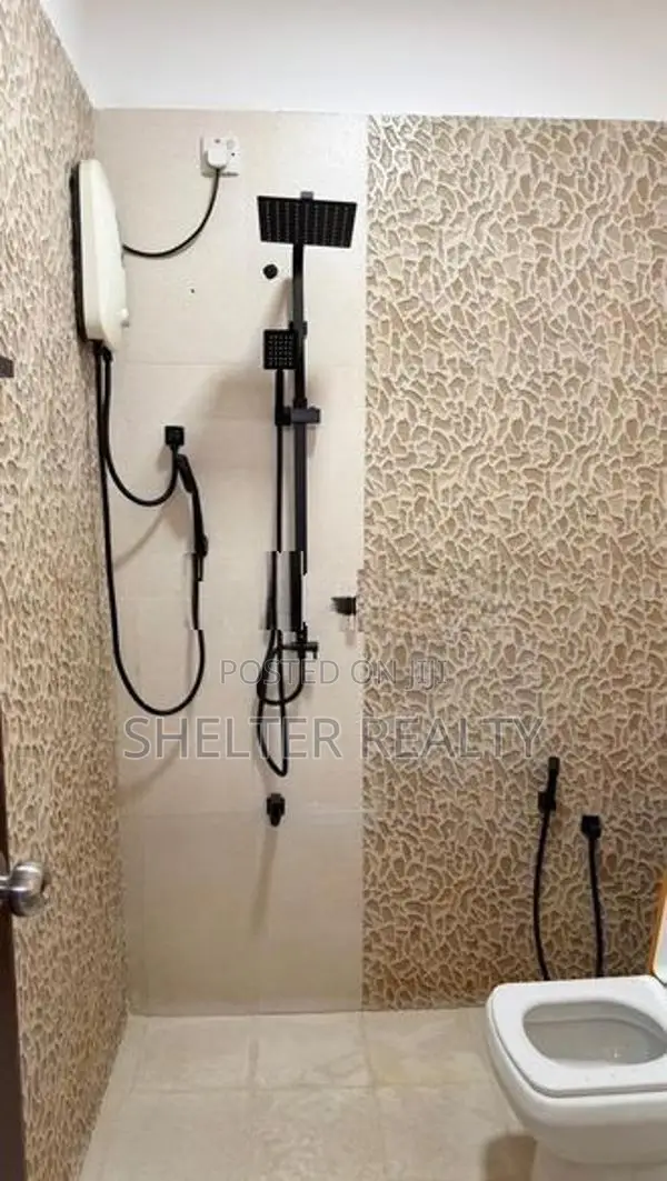 Fully Furnished 3 BR apartment for rent in Dehiwala