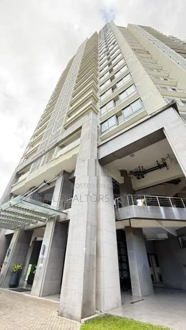 3 Bedroom Elegantly Furnished Luxury Apartment (EM047MI)