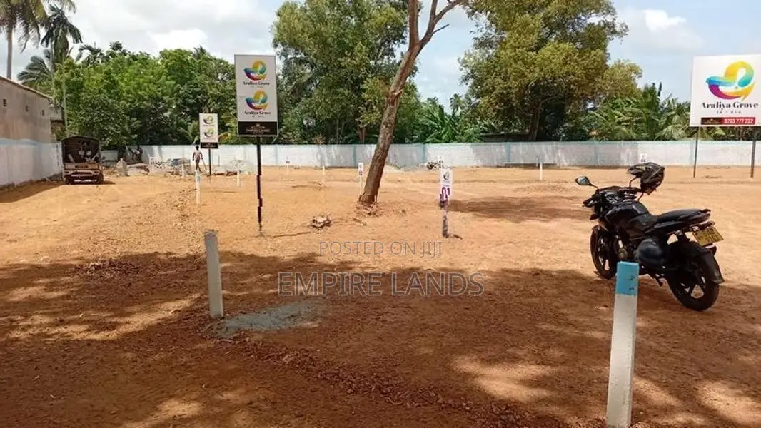 Ekala- Ja Ela Residential land for sale Near Colombo 5 Minuwangoda RD