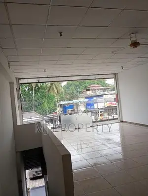 ( TC-1105) Valuable 1st Floor Commercial Shop Space Rent in Malabe
