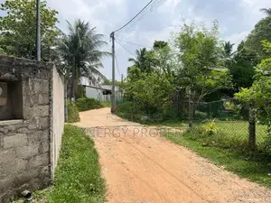 Land For Sale In Mahara Kadawatha (LA-GAMMA-61)
