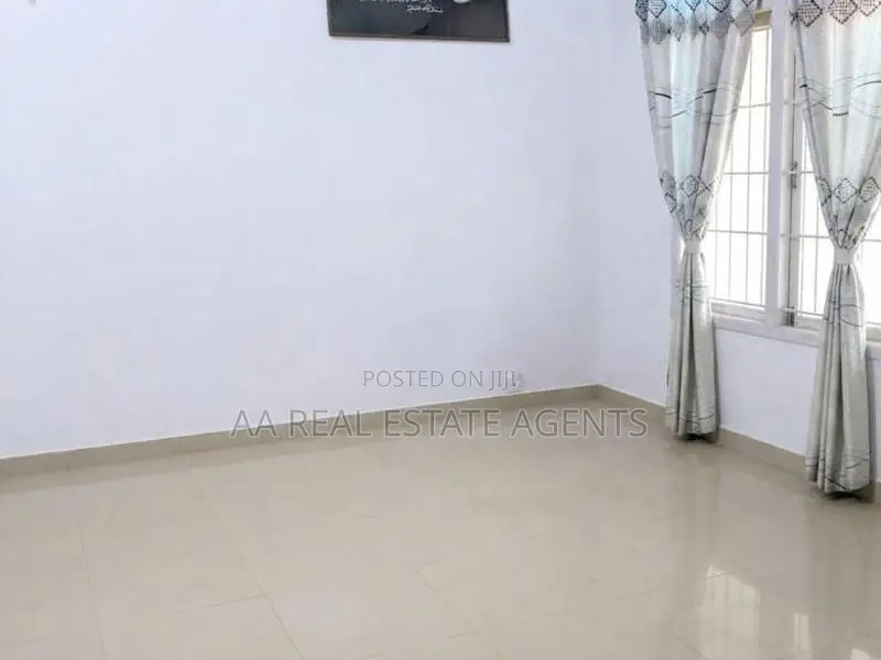 Two Storey House for Sale in Wellampitiya