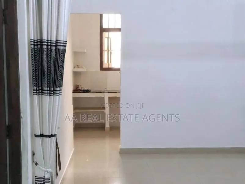 Two Storey House for Sale in Wellampitiya