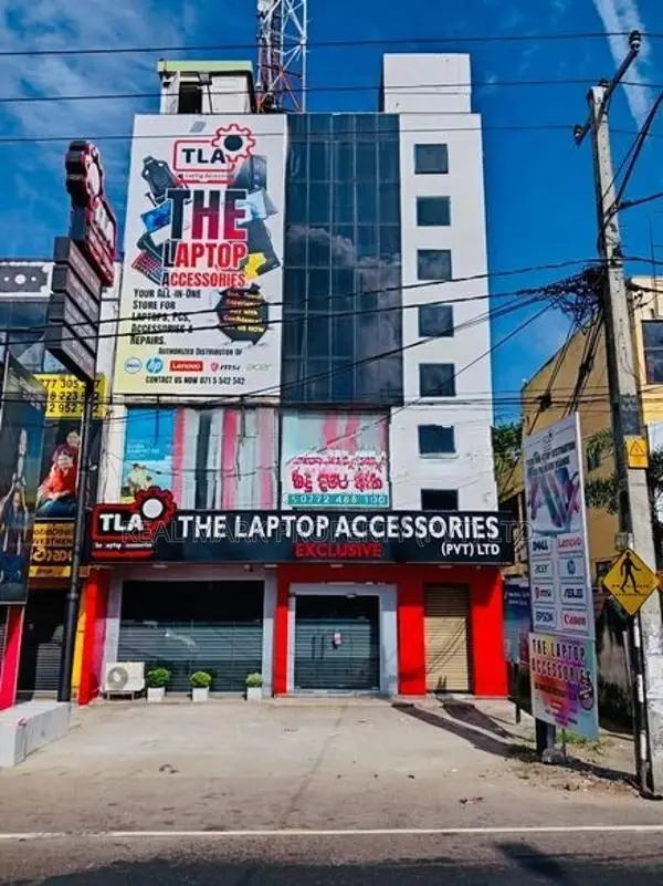 Commercial Building 2nd Floor for Rent in Welisara|Mahabage