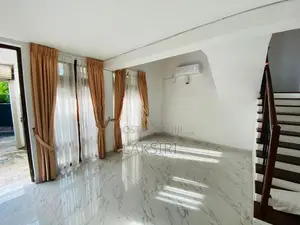 4 Bedrooms Modern House Rent Nugegoda Mirihana Stanley Thelkarathna M.