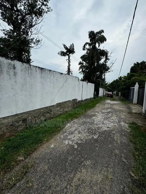 Land For Sale In Thalawathugoda,Kumaragewatta Road